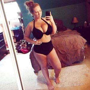Webtastic Special: The Reds Vol.6 - big boobs