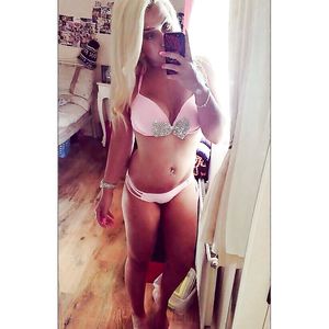 Instagram slut Lauren - blonde