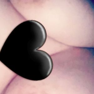 Shy Chubby Selfieslut Shows Big Tits - slut