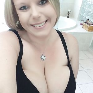 Big tits blonde all natural wow! - big tits