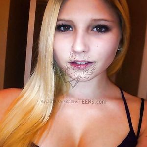 skinny teen selfies - thin girl with big tits strips - big tits