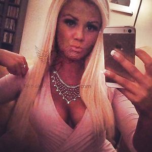Big tits blonde teen - selfies of social media princess - social media