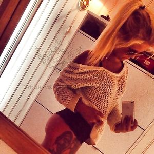 Big tits blonde teen - selfies of social media princess - social media