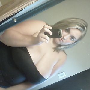 BIG TITS - selfie