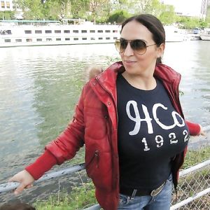 Big Tits Cleavage 3 - rack