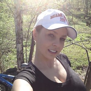 Big Tits Cleavage 3 - rack