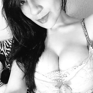 COLOMBIANA PEITUDA - colombian big tits - latina