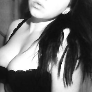 Big tits selfie queen - busty girl takes nude selfshots - big tits