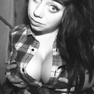 Big tits selfie queen - busty girl takes nude selfshots - big tits