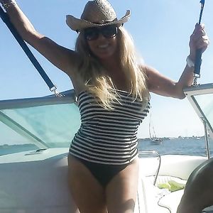 Dutch gilf: Patricia Paay - blonde