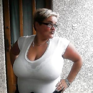 Massive boobs - bbw