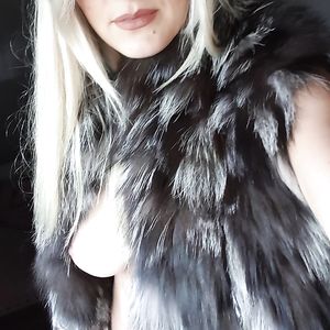 Big tits and pussy - big tits