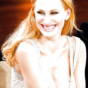 Webtastic Special: The Reds Vol.10 - big boobs