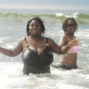 Ebony bikini babes - black and ebony