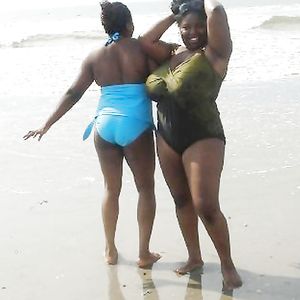 Ebony bikini babes - black and ebony