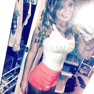 Busty Teen Nicole - amateur