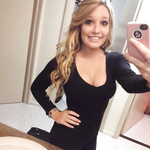 Busty Teen Nicole - amateur