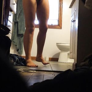 Hot busty wife spied and groped on hidden cam - voyeur