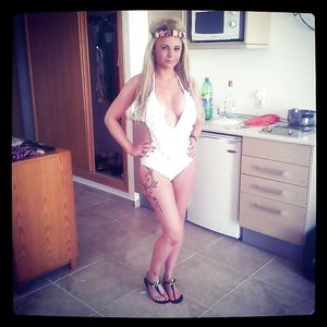 Hot chav slut! Plz comment and rate for more - brunette