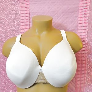 Big bras 9 - non-porn