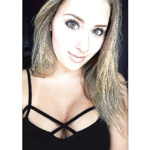 Claire Abbott - blonde