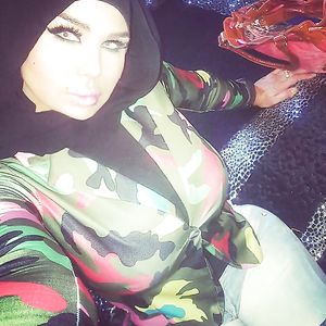 Oriental Poison - big boobs