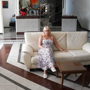 sexy Mature blonde Elena - big boobs