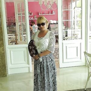 sexy Mature blonde Elena - big boobs