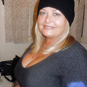 Busty Russian Woman 2331 - big boobs