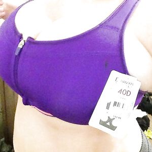 Nissi Gets the Jugs Reduced - amateur