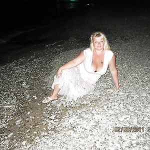 Busty Russian Woman 2324 - big boobs