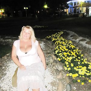 Busty Russian Woman 2324 - big boobs