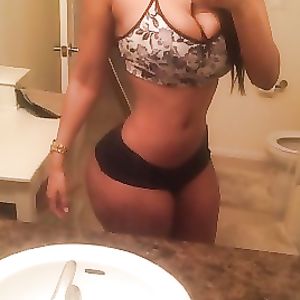 got me so thirsty. god damnnnn - asses