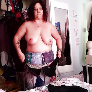 Dee trying on new bra - nipples