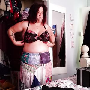 Dee trying on new bra - nipples