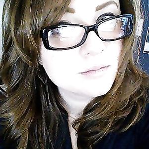 Kristen shows her tits - big boobs