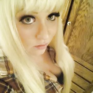 Kristen shows her tits - big boobs