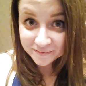 Kristen shows her tits - big boobs