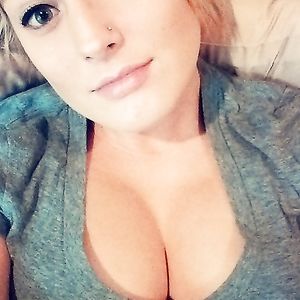 Babes and Boobs 3 - babe