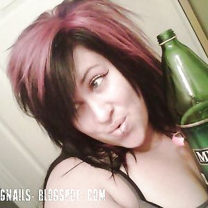 Nail Queen Talynn - femdom