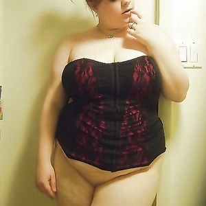 Chubby and sexy - amateur
