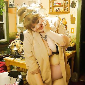 Chubby and sexy - amateur