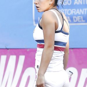 Simona Halep - brunette