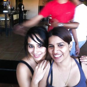 Indian Girl Wet in pool - tits