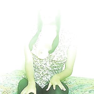 Indian Girl Wet in pool - tits