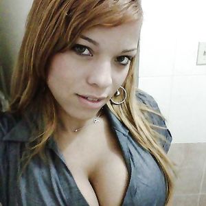 Dominicana SuperTetona - big boobs