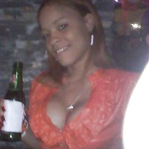 Dominicana SuperTetona - big boobs