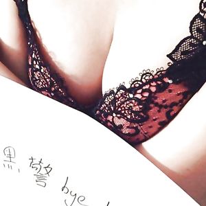 Hong Kong girls say no to dirty policemen, yes to boobs - teen