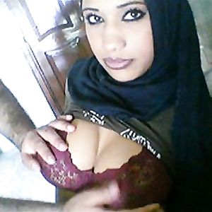 Beurette Gros Seins - Arab Big Tits - big boobs