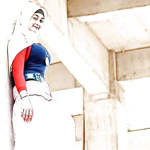 nice hijab weman - big boobs